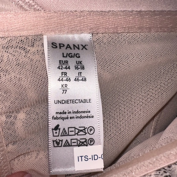 NWT SPANX Lace Undetectable Better Bandeau Strapless Bra in Creme Blush Large - Picture 4 of 6